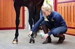 Absorbine Hooflex Natural Dressing & Conditioner - 450ml -Equestrian Supplies Store images 3 791940d4 4e42 4531 929a 3c246da985bd